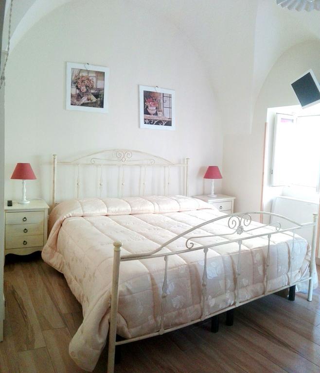Archetto Bianco Bed & Breakfast มาร์ตินาฟรังกา ภายนอก รูปภาพ